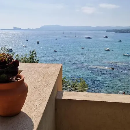 Villa Grande Maison Climatisee Piscine En Bord De *