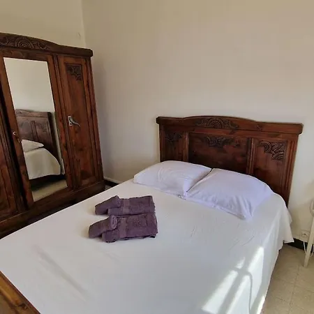Grande Maison Climatisee Piscine En Bord De Villa *